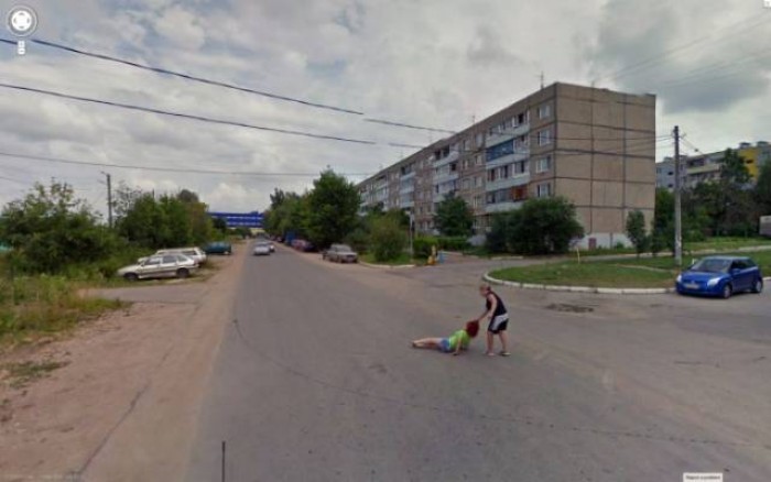 Странные кадры с Google Street View (32 фото)