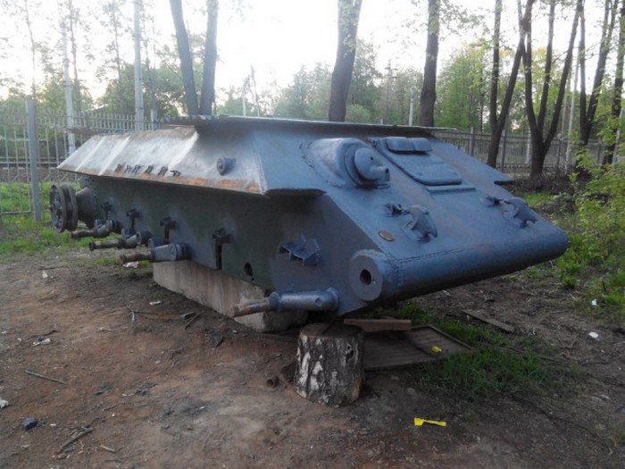 Восстановление танка Т-34 (49 фото)
