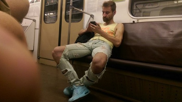 «Модники» в московском метро (30 фото)