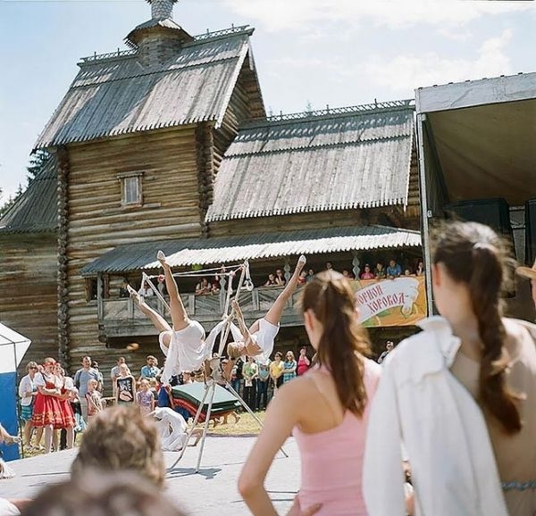 Жительницы российских деревень в душевных фотографиях Ольги Ивановой (40 фото)